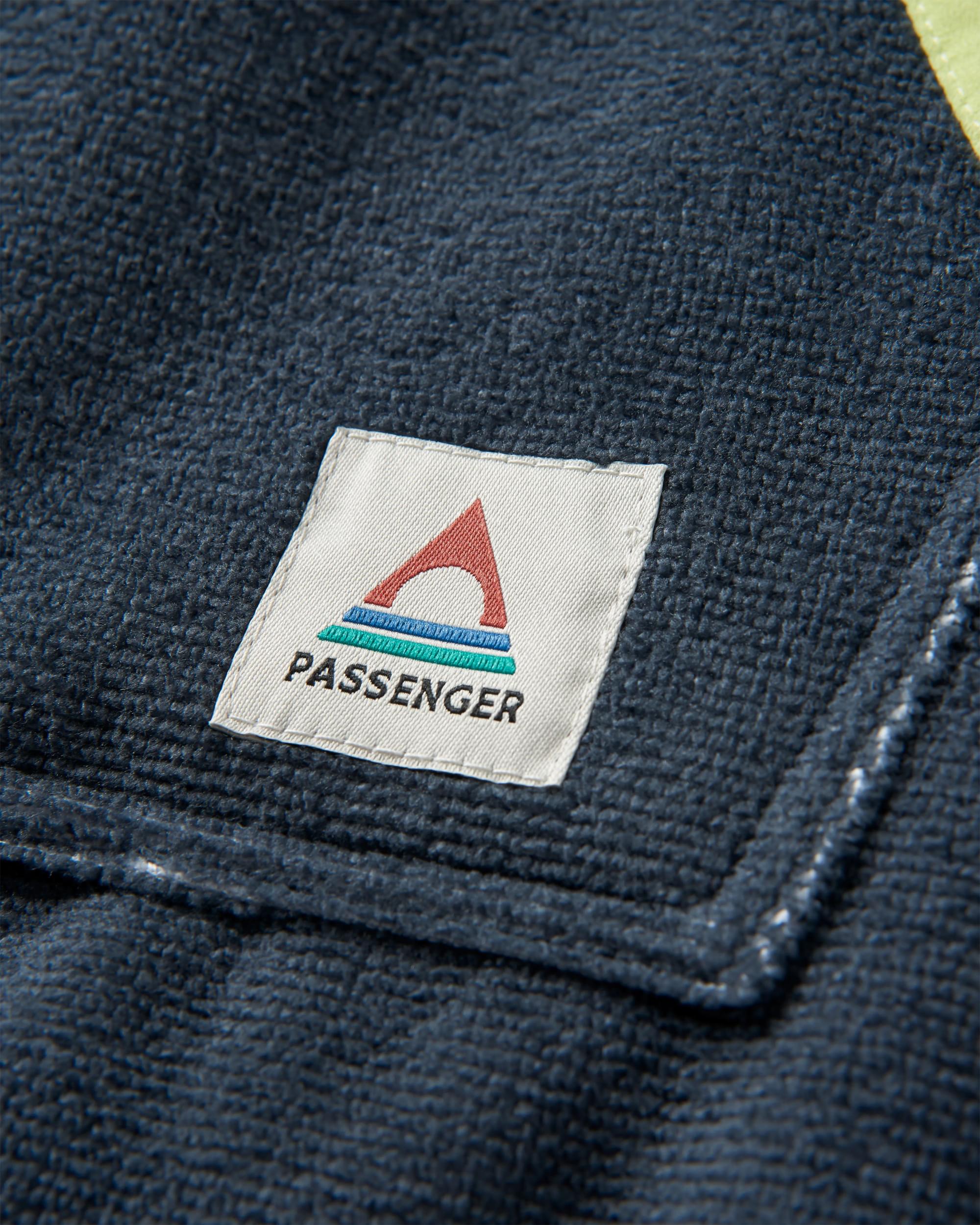 Tulum Handtuch-Poncho - Pistazie/Anthrazit – Bild 3