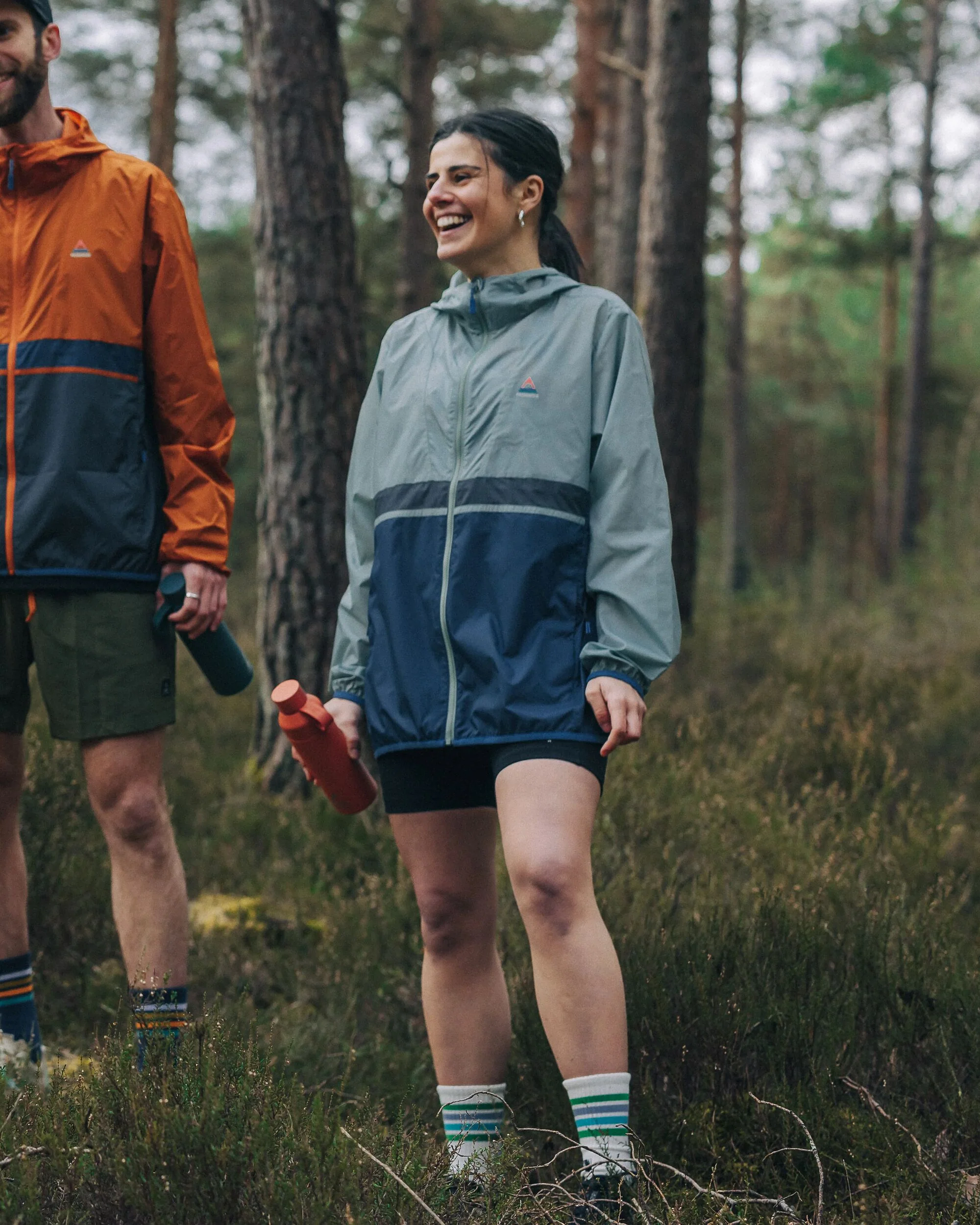 Viento Windjacke - Pistazie/Dunkelblau – Bild 5