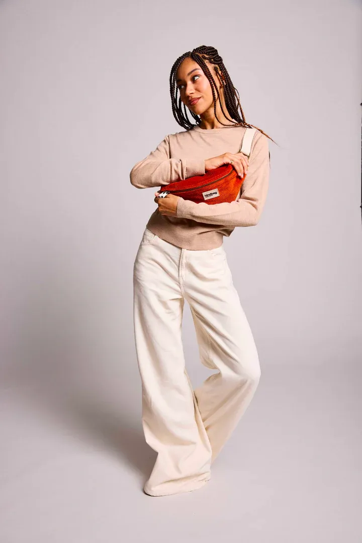 OLIVIA Bauchtasche • Cord Ziegelrot – Bild 4