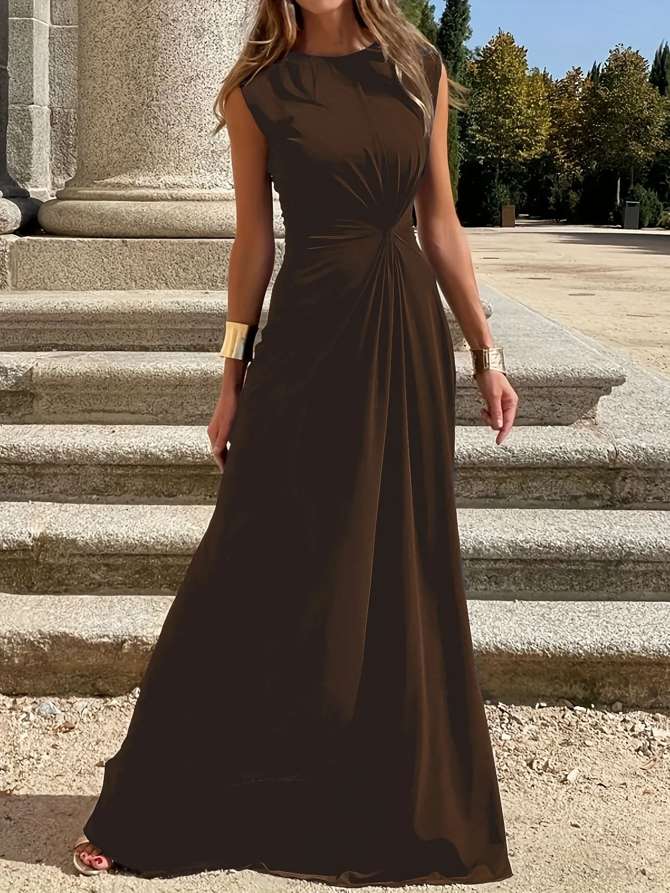 Elegantes Damen Maxikleid mit Raffung und Rundhals – Bild 8