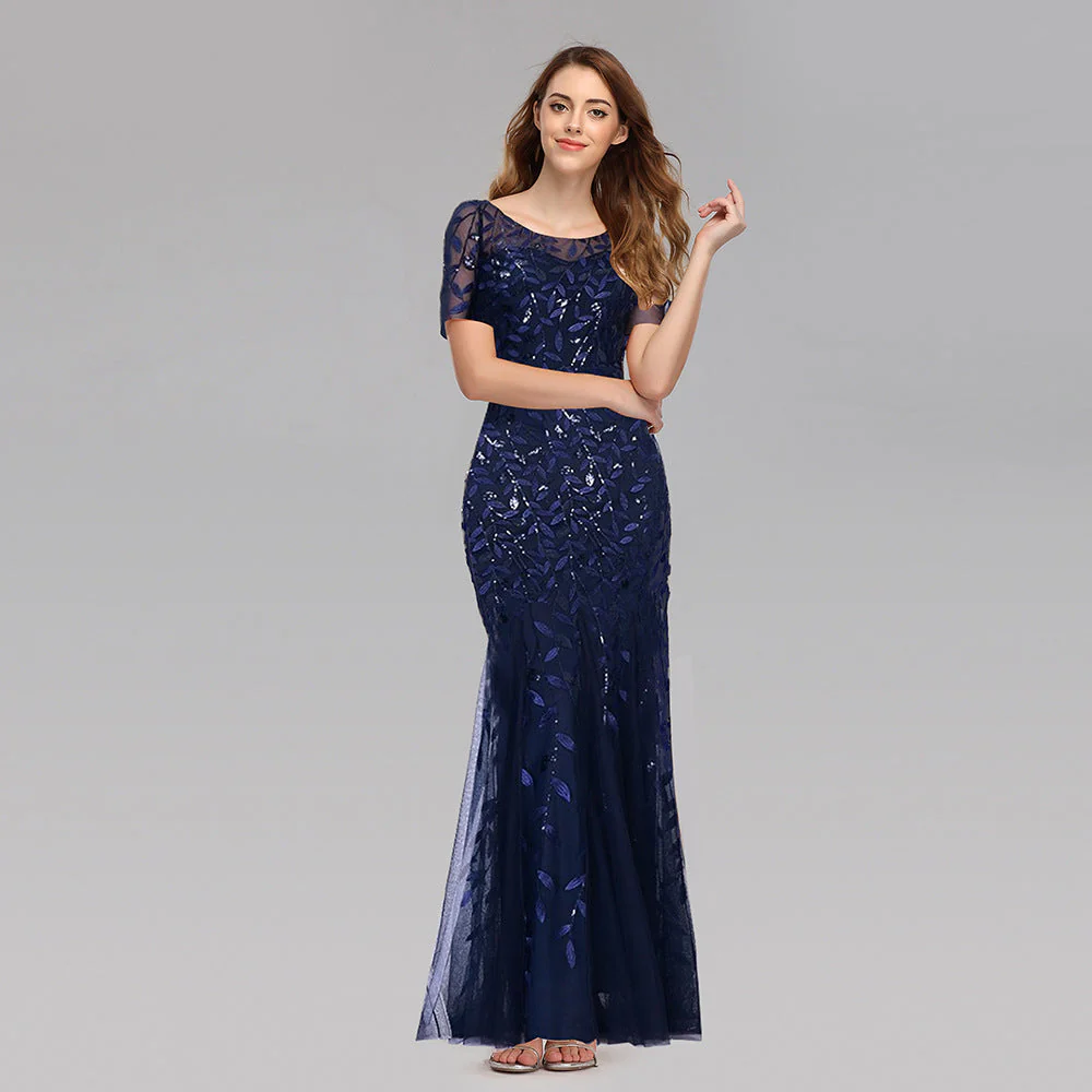 Goldenes Abendkleid: Elegant & Vielseitig – Bild 3