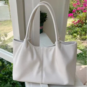 Schlichte Weiße Schultertasche – Damen Kunstleder Underarm Tote | Große Kapazität Handtasche für Schule, Studium & Shopping